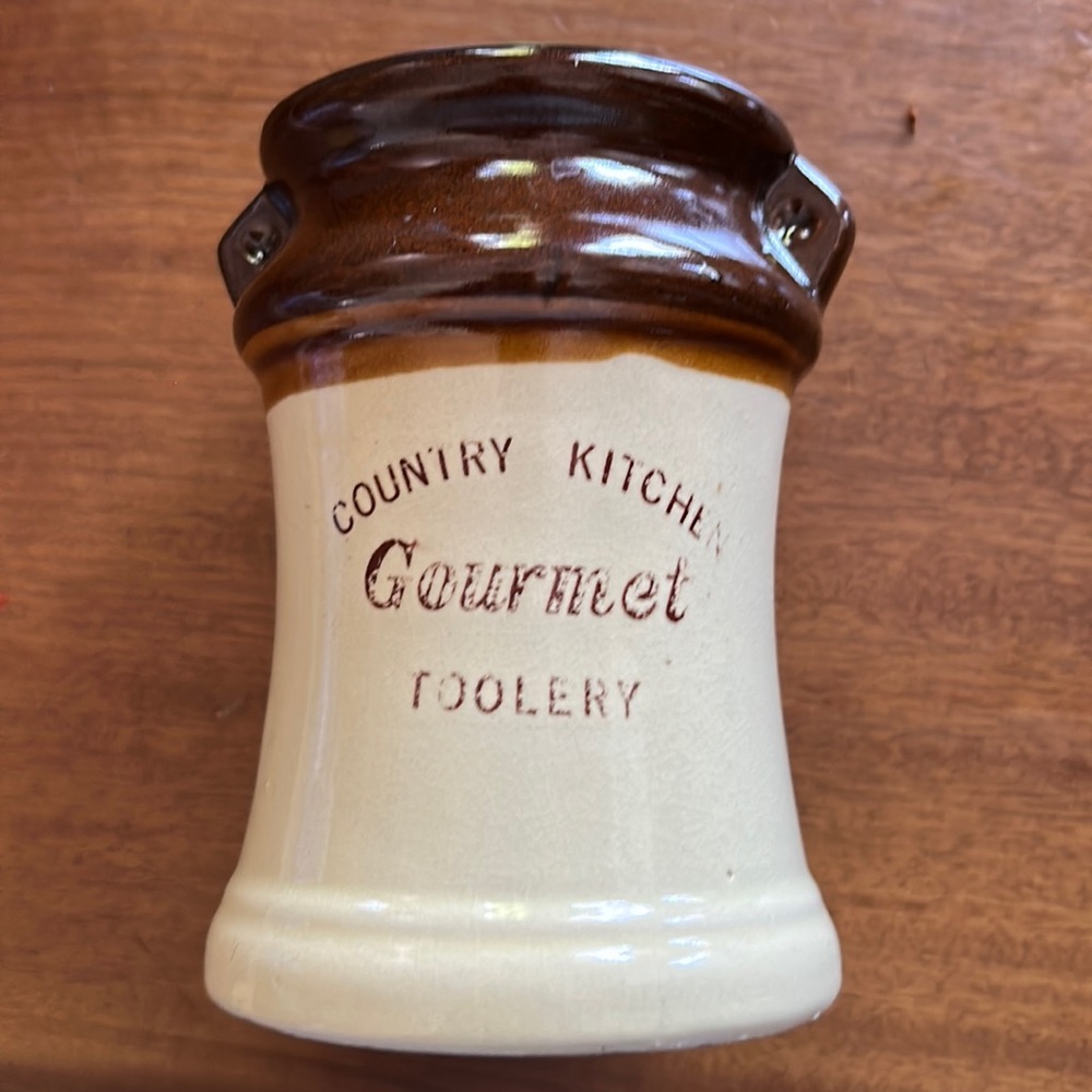 Vintage crock small